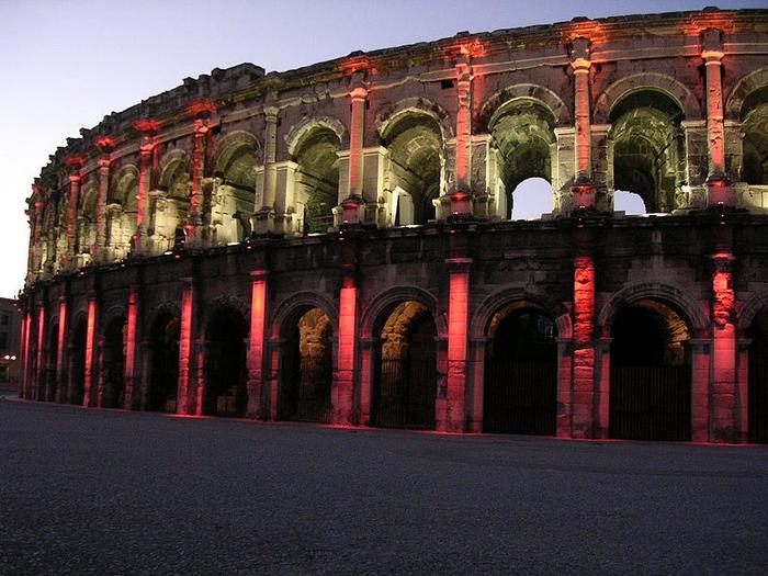 Nîmes-arènes